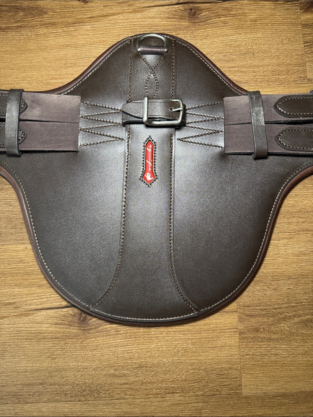 🐴 Equipe Short Stud Girth for Monoflap Saddles. Size 55/22 🐴 - Picture 2 of 7